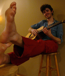 Under the boys feet 2 5c93fbf68ff43.jpg
