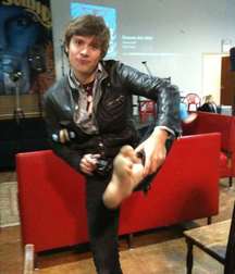 Smelly boy feet 6 5c9661b424988.jpg
