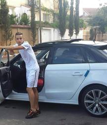 In shorts 2 5c9905424149d.jpg