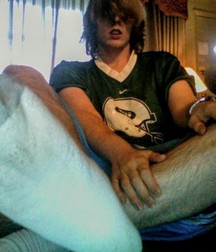 Worship twinks feet 5c9908dad1773.jpg