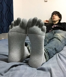 Delicious boy feet 2 5c9a178d10675.jpg