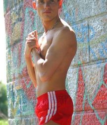In shorts 3 5c9a18c331f8c.jpg
