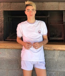 In shorts 3 5c9a18f8687c0.jpg