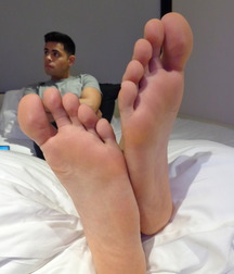 Which one 2 suck first 5c9b9d8a6e9a3.jpg
