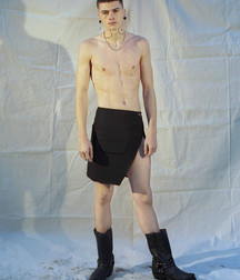 Boys and models in boots 5c9ba8ab9b83a.jpg