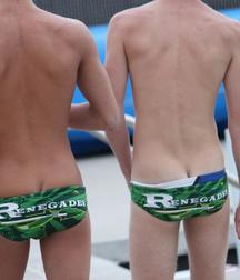 Swimmers 2 5c9bcad33142a.jpg