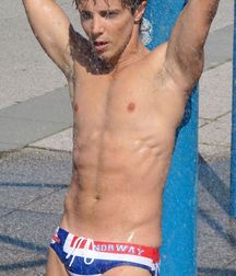 Swimmers 2 5c9bcae24d6dd.jpg