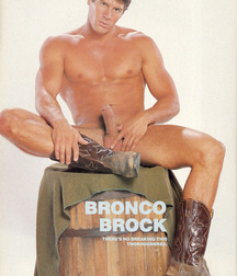 Boys and models in boots 5c9c05b588e45.jpg