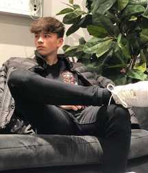 Twinks and guys 5c9c111b3186d.jpg