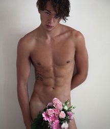 Beauties made for love 5c9cdb344abbe.jpg