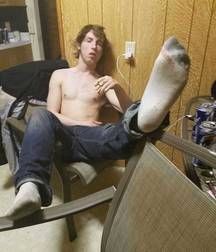 Boys dirty feet 5c9d286e93d2f.jpg