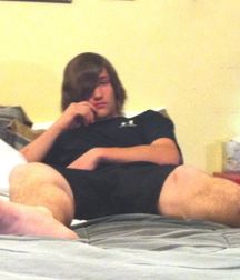Dirty feet needs a tongue 5c9d28e4dc877.jpg