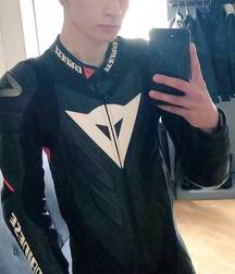 Guys in gear 2 5c9d5e17b050b.jpg