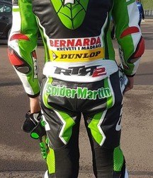 Guys in gear 2 5c9d5e4f75820.jpg