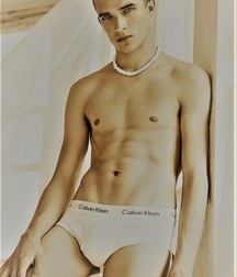 Guys in undies 2 5c9e5b69d76da.jpg