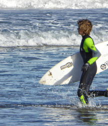 Surfers and divers 5c9e5d3d30ec9.jpg