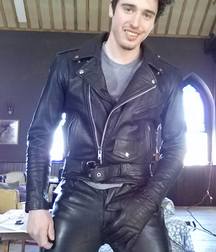 Guys lovin leather 2 5c9e5ed724862.jpg