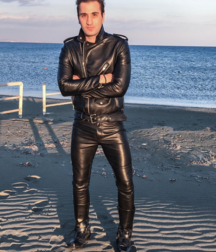 Guys lovin leather 2 5c9e5f24a7c3d.png