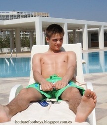 Boy feet 36 5c9eaafa35f82.jpg