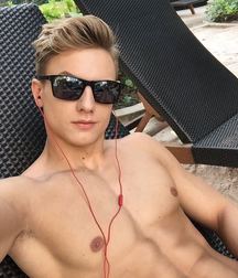 Twinks 59 5c9fd210ada98.jpg
