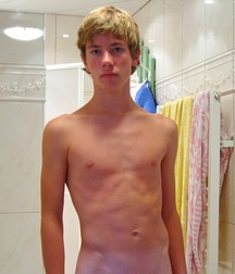 Twinks 60 5c9fd91f722c9.jpg
