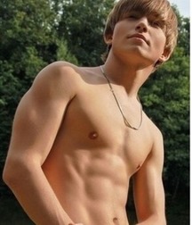 Twinks 60 5c9fd928bd7cb.jpg
