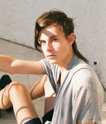 Guys in shorts 5c9fed11d52e3.jpg