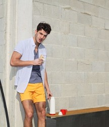 Guys in shorts 5c9fed1dd10e2.jpg