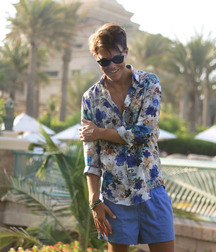 Guys in shorts 5c9fed26d54ba.jpg
