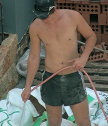Guys in shorts 5c9fed2af23ba.jpg