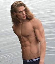 Long hair guys 5ca0ddfb353b0.jpg