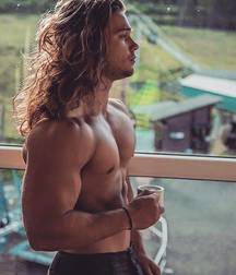 Long hair guys 5ca0ddfc809ce.jpg