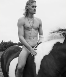 Long hair guys 5ca0de013f554.jpg