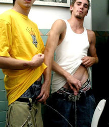 Pissing Twinks