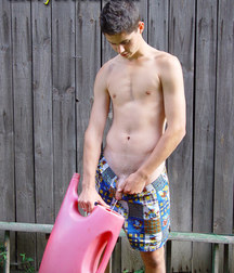 Pissing Twinks 5ca0de5f2b377.jpg