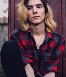 Beautiful long hair 3 5ca0e8178cabb.jpg