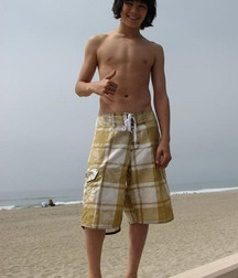 Long hair twinks 5ca0e9188f164.jpg