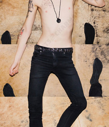 Model boys feet 2 5ca0f926a8331.jpg