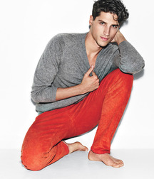 Model boys feet 2 5ca0f934f3420.jpg