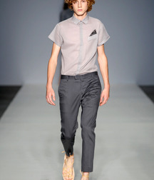 Model boys feet 2 5ca0f94574f26.jpg