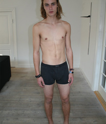 Model boys feet 2 5ca0f95748e6e.jpg