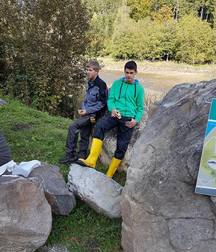 Farmboys in rubber boots 5ca0fb764f55c.jpg