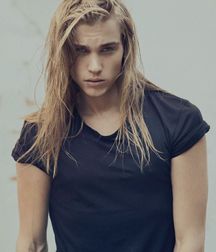 Long hair guys 2 5ca102df0c014.jpg