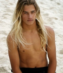Long hair 5ca6675e6d26a.jpg