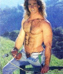 Long hair 5ca667692d30a.jpg