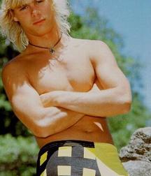 Long hair 5ca6676cae42a.jpg