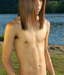 Long hair 5ca66775e966c.jpg