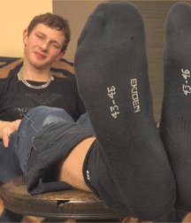 Worship the guys feet 5ca77f9a24d47.jpg