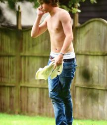 Twinks 64 5ca7e8e0b6309.jpg
