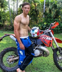 Motocross guys 5ca7f73e3dbd3.jpg